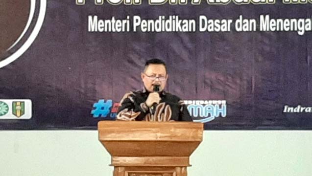 Momentum Bersejarah: Tokoh & Sesepuh  Muhammadiyah Indramayu Hibahkan Sekolah, Disaksikan Mendikdasmen RI di SMK Muhammadiyah Kandanghaur